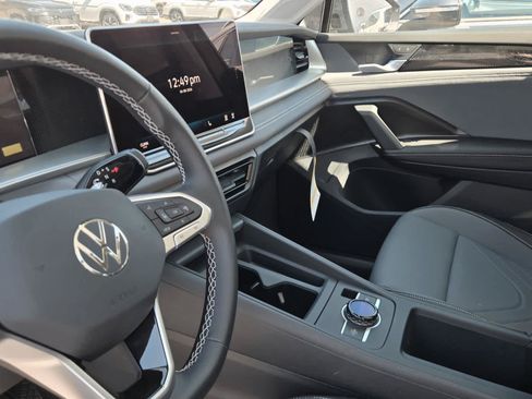 New 2026 Volkswagen Tiguan SE AWD/4WD image 15