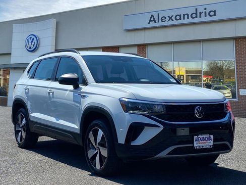Used 2024 Volkswagen Taos S image 1