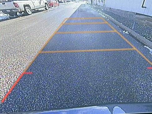 Used 2020 Chevrolet Equinox Premier image 18