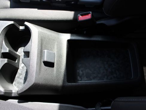 Used 2024 Chevrolet Colorado W/T image 38