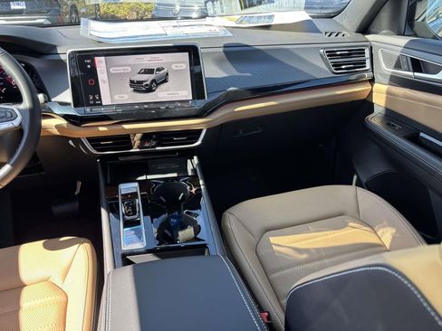 New 2026 Volkswagen Atlas Cross Sport SEL image 31