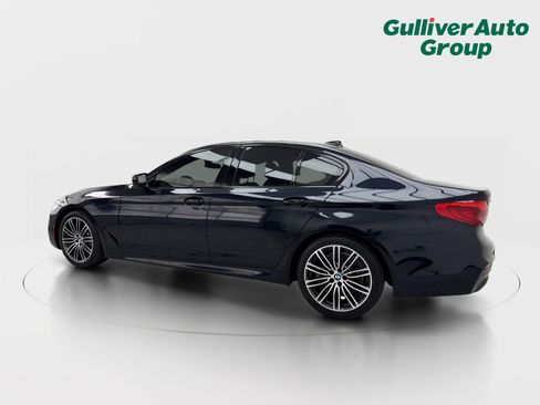 Used 2020 BMW 530i xDrive w/ M Sport Package image 4