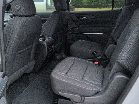 New 2026 Chevrolet Traverse LT w/ Driver Confidence Package FWD image 6