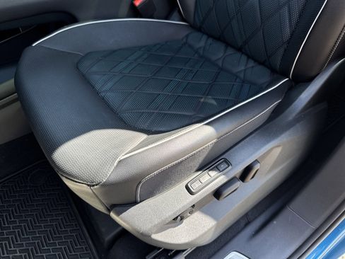 Used 2024 Volkswagen Atlas Cross Sport SEL Premium R-Line image 6