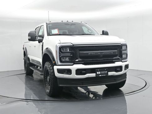 New 2026 Ford F250 Lariat w/ Black Appearance Package image 27