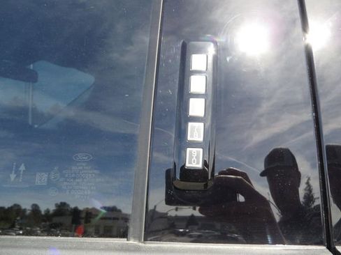 Used 2024 Ford F250 Lariat image 22