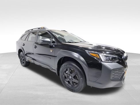 Used 2025 Subaru Outback Wilderness AWD/4WD image 6