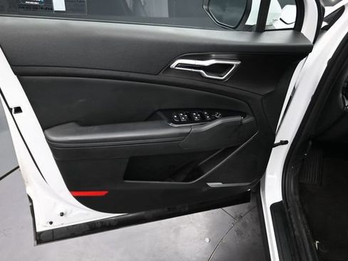 Used 2023 Kia Sportage EX FWD image 15