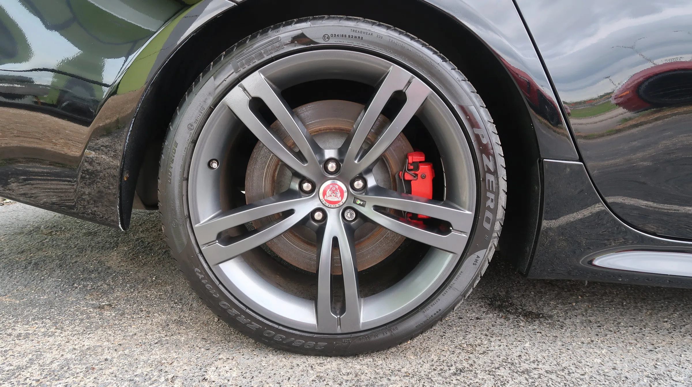 Used 2014 Jaguar XJ R LWB RWD image 54