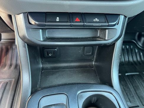 Used 2020 Chevrolet Colorado W/T RWD image 31