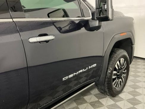 Used 2024 GMC Sierra 2500 Denali Ultimate w/ Max Trailering Package AWD/4WD image 9
