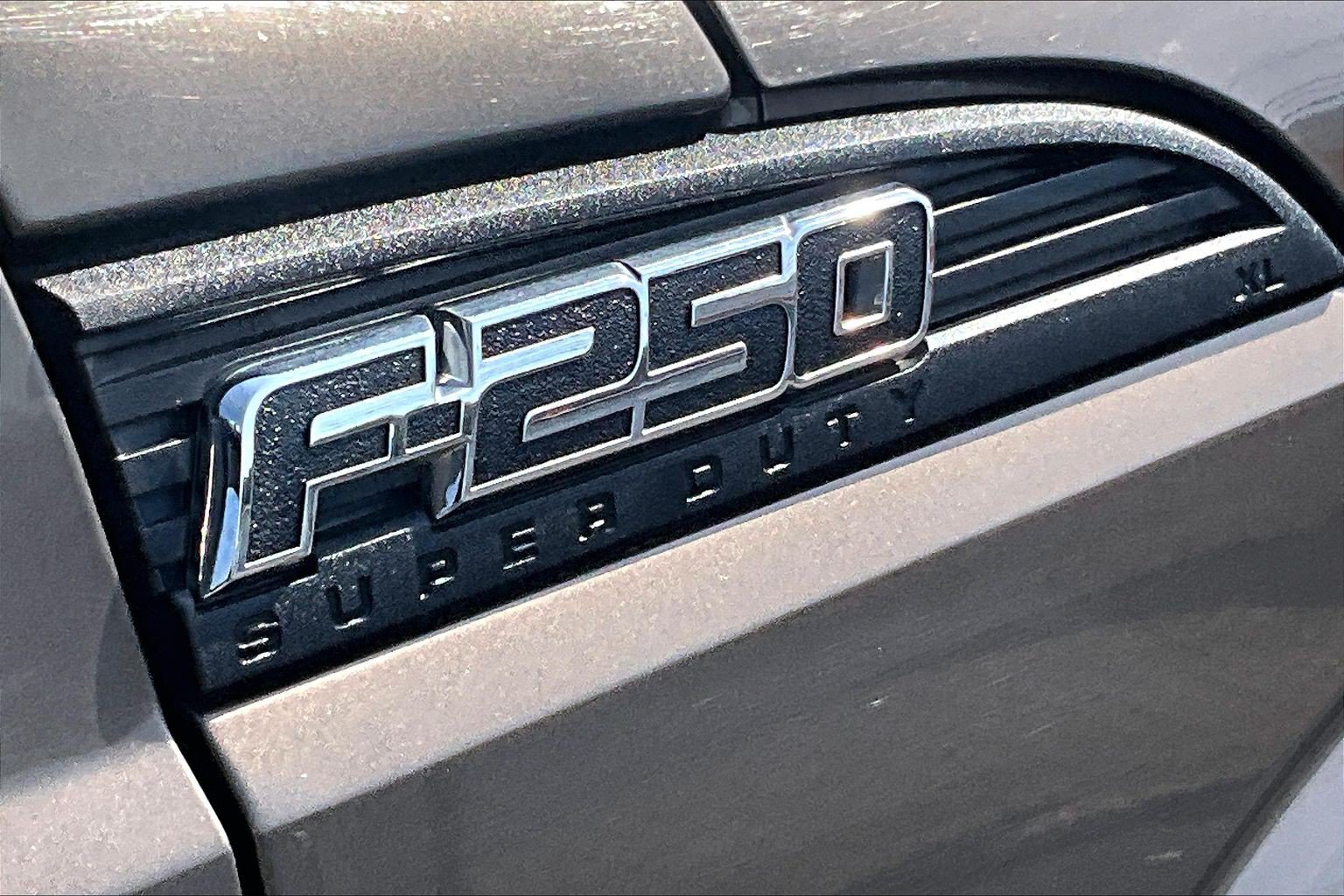 Used 2016 Ford F250 XL w/ Power Equipment Group AWD/4WD image 32