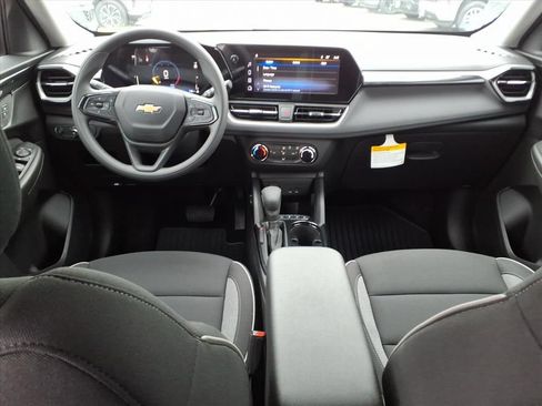 New 2026 Chevrolet TrailBlazer LS w/ LS Convenience Package FWD image 20