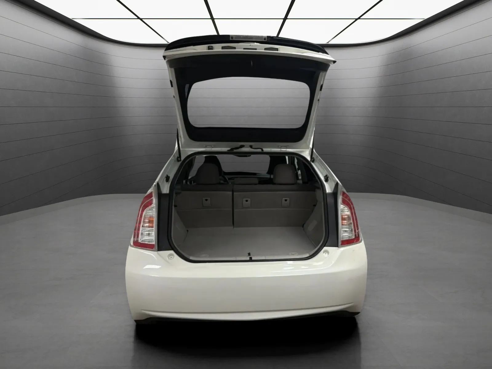 Used 2015 Toyota Prius Two FWD image 20