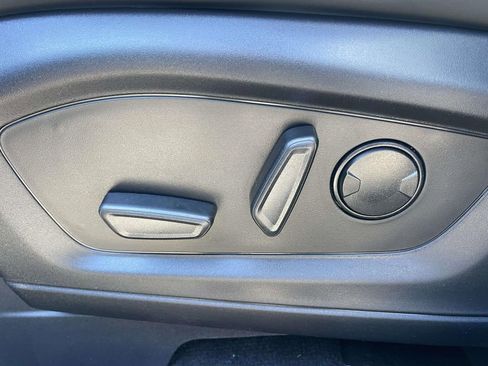 New 2026 Ford Explorer Active w/ Active Comfort Package RWD image 13