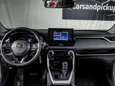 Used 2022 Toyota RAV4 LE image 14