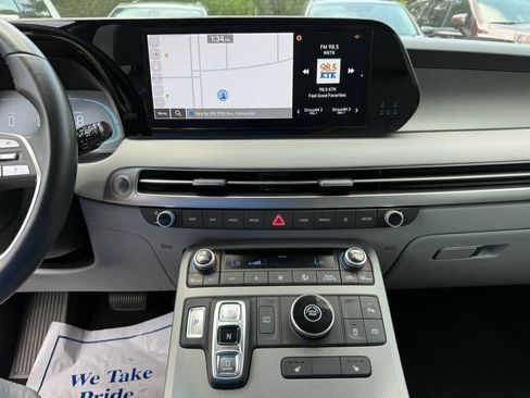 Used 2025 Hyundai Palisade SEL FWD image 6
