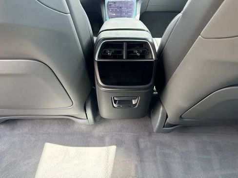 Used 2024 Lucid Air Touring AWD/4WD image 43