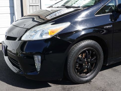 Used 2013 Toyota Prius Three image 24