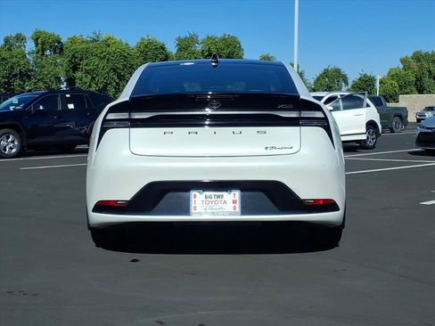 Used 2024 Toyota Prius Prime image 5