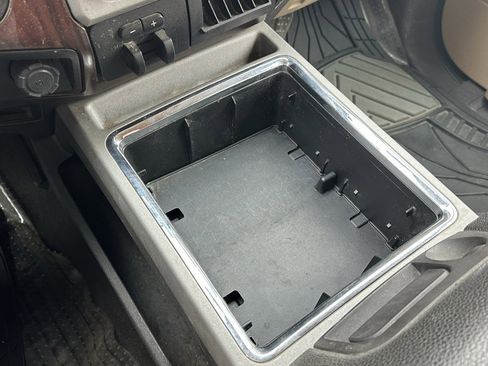 Used 2016 Ford F250 Lariat w/ Chrome Package image 25