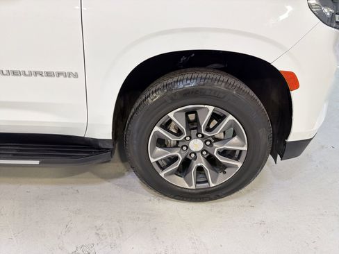 Used 2024 Chevrolet Suburban LS w/ Driver Alert Package image 29