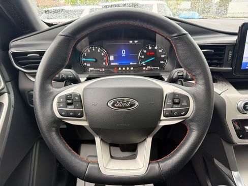 Used 2022 Ford Explorer Timberline w/ Timberline Technology Package AWD/4WD image 30
