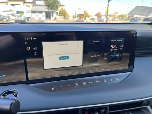 New 2026 Nissan Leaf Platinum+ w/ Cargo Package (Platinum+) image 20