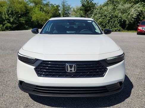 Certified 2026 Honda Accord SE image 2