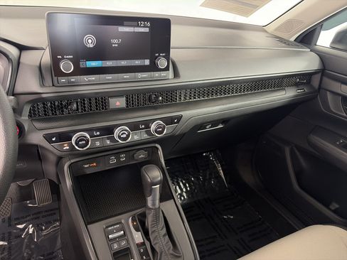 Used 2025 Honda CR-V EX image 4