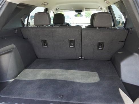 Used 2023 Chevrolet Equinox LT image 12