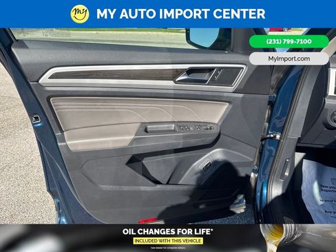 Used 2023 Volkswagen Atlas SE w/ Black Wheel Package AWD/4WD image 10