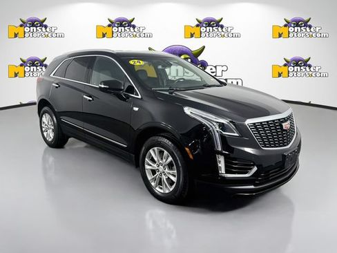 Used 2024 Cadillac XT5 Luxury AWD/4WD image 3