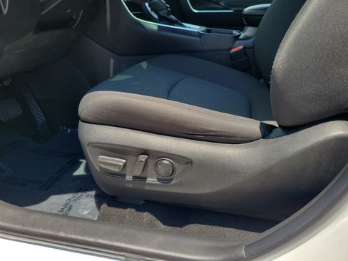 Used 2024 Toyota RAV4 XLE FWD image 13