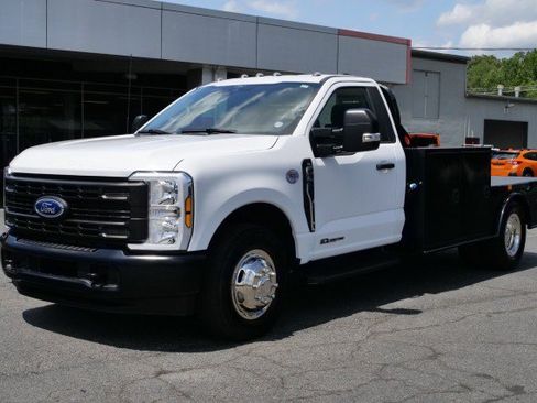 Used 2024 Ford F350 XL RWD image 6