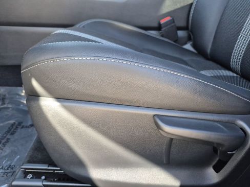 Used 2024 MAZDA CX-50 AWD 2.5 S w/ Weather Package image 9