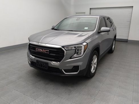 Used 2024 GMC Terrain SLE FWD image 15