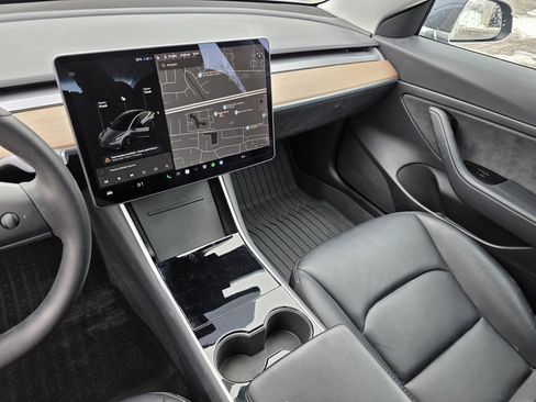 Used 2020 Tesla Model 3 Standard Range Plus image 27