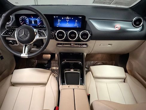 Used 2026 Mercedes-Benz GLA 250 image 36