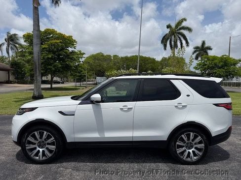 Used 2017 Land Rover Discovery HSE AWD/4WD image 5