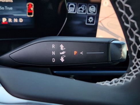 New 2026 Chevrolet Equinox EV LT image 16