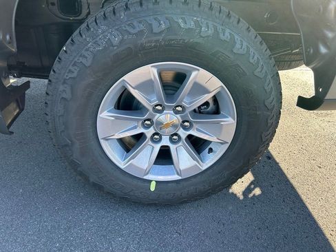 New 2026 Chevrolet Silverado 1500 W/T image 28