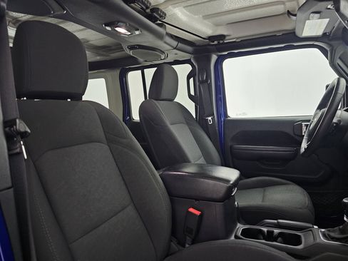 Used 2018 Jeep Wrangler Unlimited Sport S image 12