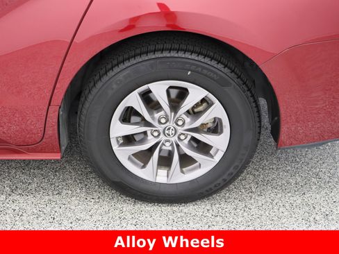 Certified 2021 Toyota Sienna XLE image 10