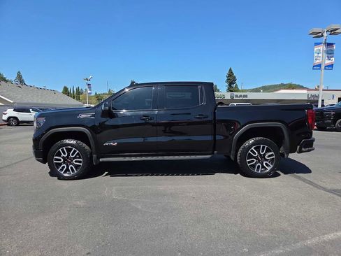 Used 2022 GMC Sierra 1500 AT4 w/ AT4 Premium Package AWD/4WD image 11