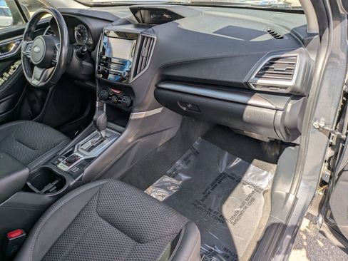 Used 2021 Subaru Forester Premium image 28