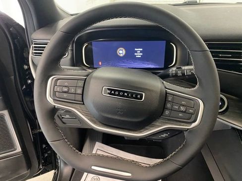 New 2024 Jeep Wagoneer L Series II w/ Convenience Group I image 17