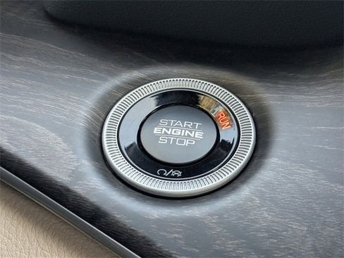 New 2025 Jeep Grand Cherokee Limited image 27