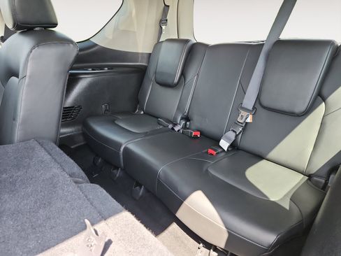 Used 2022 Nissan Armada SV AWD/4WD image 15