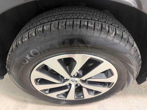 Certified 2025 Subaru Outback Premium w/ Popular Package #1A AWD/4WD image 13